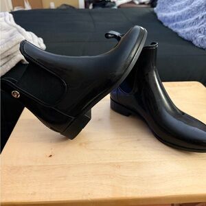 Black Glossy Michael Kors Chelsea Boots